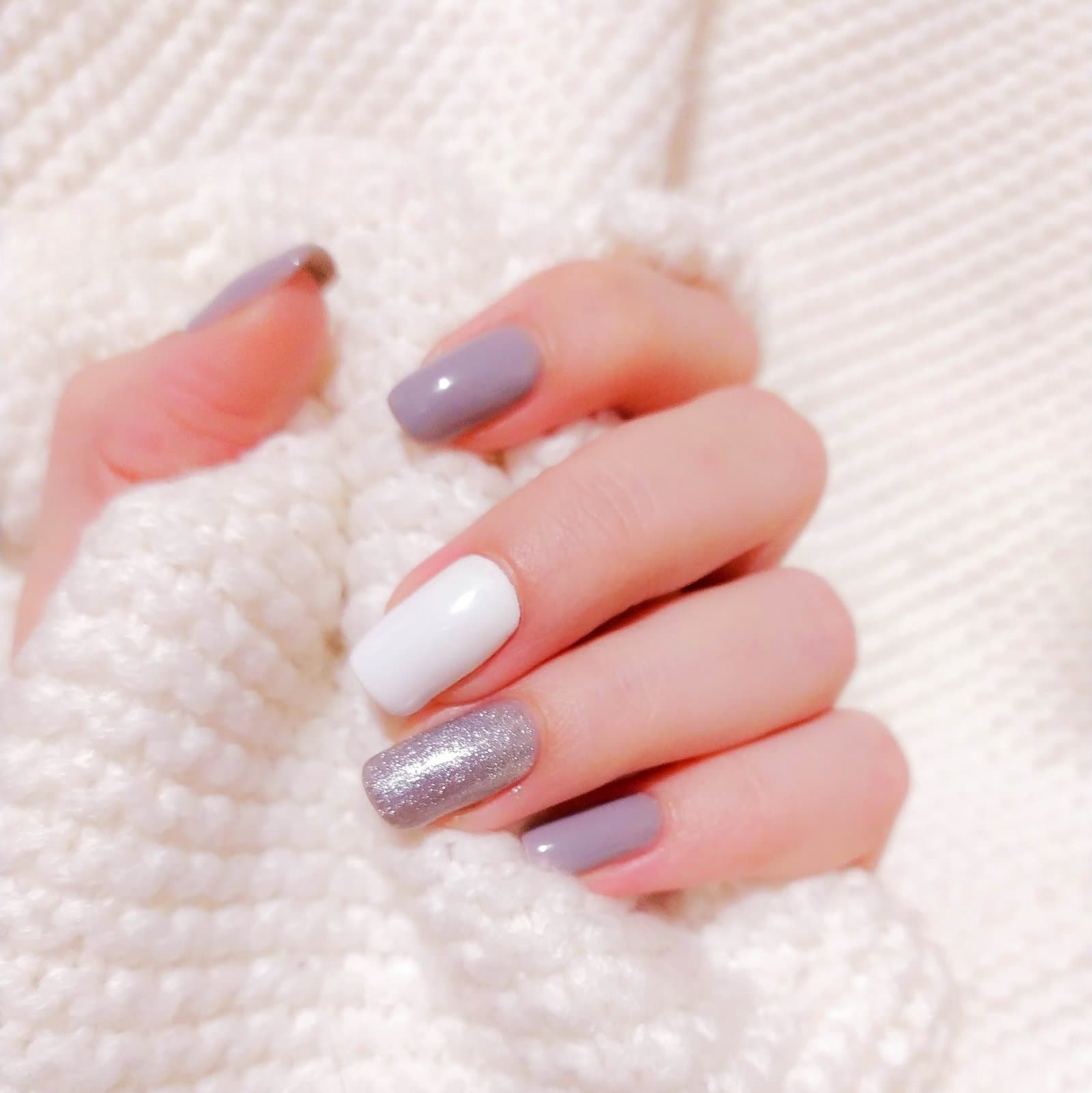 Lovely Nails lavender glitter mix in North York