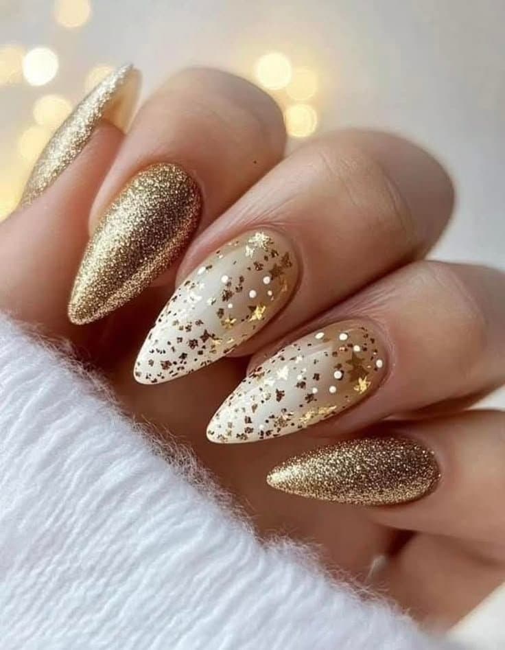 Lovely Nails gold starry gradient in North York